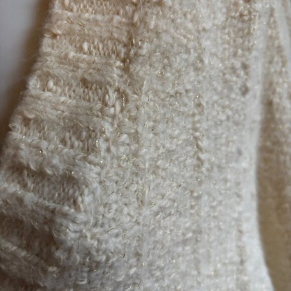 NWOT Evereve Cream Gold Flecked Sweater M Medium - Picture 2 of 3